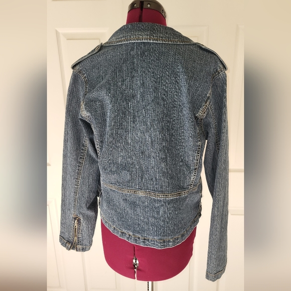Groovy Vintage-like Stylish Jean Jacket - Picture 4 of 7
